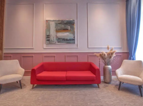 Heritage Hotel and Suites (by Travel Agency)