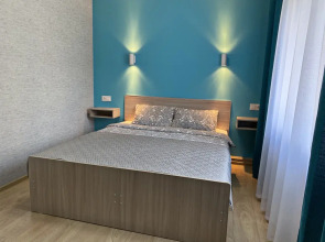S Besedkoy I Prostornoy Spalney Na Sutki Apartments