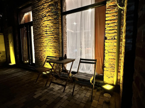 Апартаменты Brick House