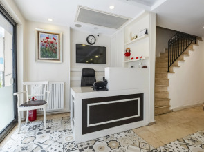 Отель Ten Rooms Istanbul Hotel