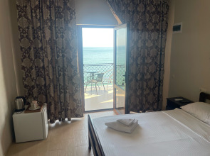 Мини-отель Leon Beach Hotel