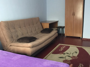 V Tsentralnoy Chasti Goroda Flat