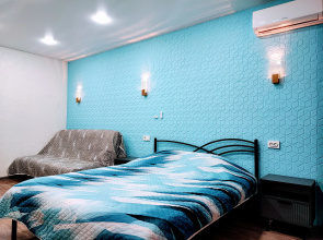 Lyuks s Konditsionerom i Boylerom v Tsentre Abakana Apartments