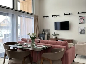 Barnhaus №3 s drovyanoj banej i goryachim chanom na 7 chelovek Private House