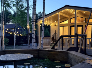 S Saunoy Bannym Chanom I Mangalom Private house