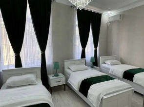 Отель Izumrud Palace