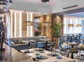 Отель Salles Pere IV Hotel