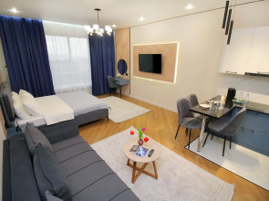 Apartamenty Stil'naa kvartira na Meridian
