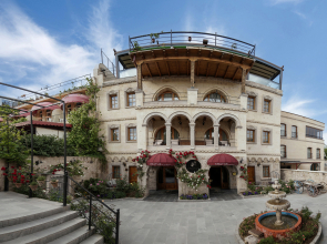 Cratus Stone Palace Hotel