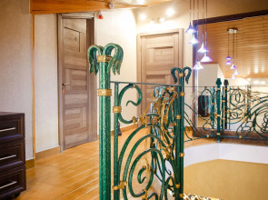 Отель Toma's House