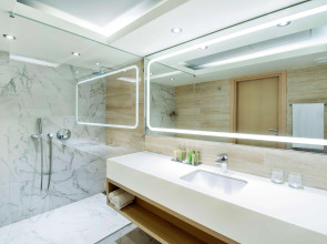 Отель Best Western Kutaisi