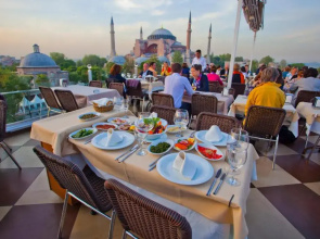 Seven Hills Hotel