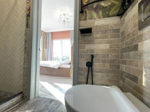 Апартаменты 3-комн. ЖК Корона Дизайнерский ремонт