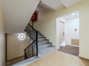 Отель Roys Hotel & Suites