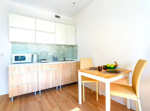 Квартира Студия возле метро Озерная