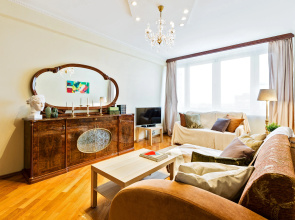 Great view on Kremlin 2 rooms apartment 23 floor