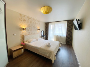 Апартаменты трехкомнатные на Острякова 7а