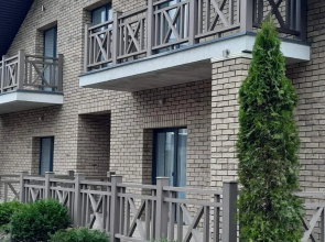 Apartment Season
