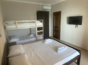 Мини-отель Leon Beach Hotel