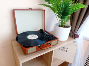 Квартира Светлая и уютная квартира с ламповой атмосферой и видом на закат