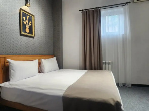 Отель Moon Light Old City