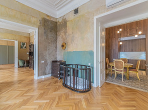 Апартаменты с Видом на Невский