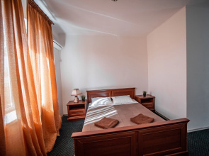 Elit Hotel