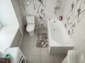 Квартира Стильная Евродвушка с Балконом в Центре Петроградской