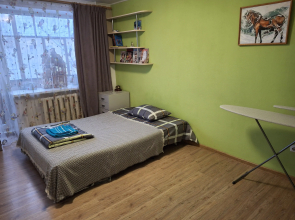 Апартаменты на Коммунаров