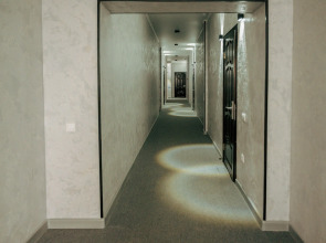 Отель Корона