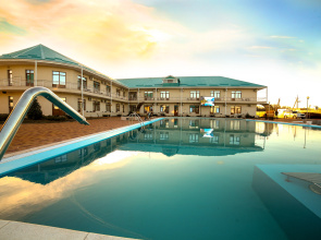 Akvamarin Hotel