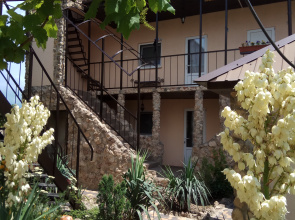 Stary Yakor Guest house