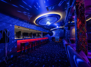 Отель Imperial Palace