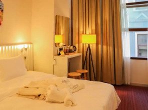 Отель Rafinn Hotel
