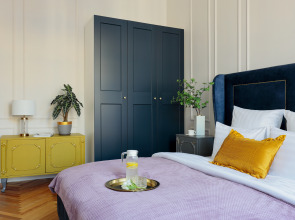 Апартаменты Minin Apartments с видом на Александринский Театр 130 кв.м.