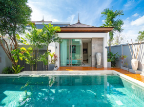 Teak 5 Bed Luxurious Pool 117 Villa