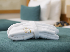 Momento Golden Horn Hotel