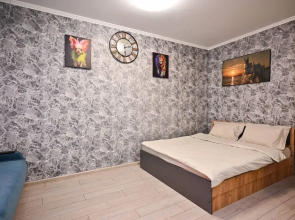 Na ulitse Alekseeva, 46 Flat