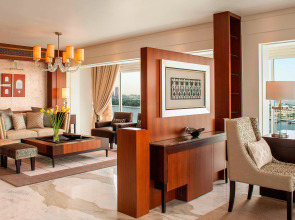 Sheraton Dubai Creek Hotel & Towers