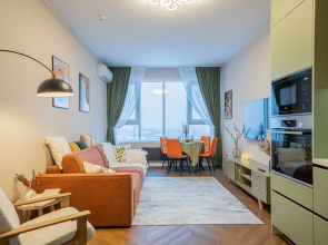 Evrodvushka s Vidom na Nevu Flat