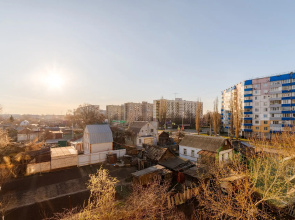 Квартира PrezentHaus на Чичканова 70б