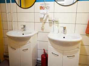 Гостевой дом Gallery and More