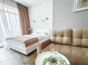 35 M² Na Pervoy Linii Morya Apartments