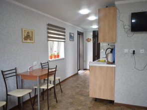 Гостевой Дом Цветочный Домик у Леса