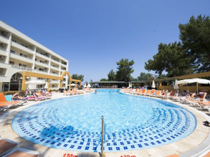 Апарт-Отель Tuntas Family Suites Kusadasi