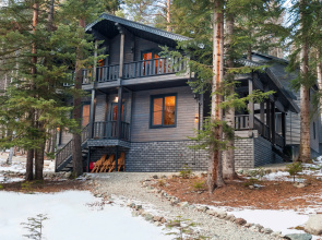 Ukh-ty Pikhty Chalet
