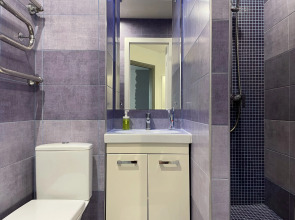 Апартаменты КвартАп на Романтиков 1