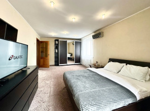 Апартаменты 3х комн на Бестужева 15 в 10 минутах от ЖД вокзала