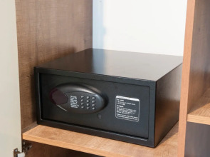 Отель Square Inn