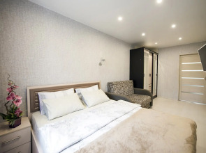 Квартира на Яшина 40 НаСутки35